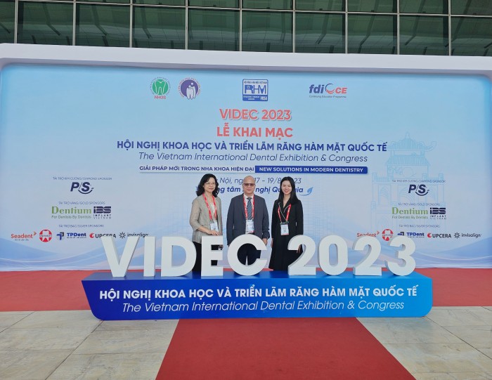 副院长梁飞新带队赴越南参加2023·越南国际口腔医学大会暨口腔展览会 第 4 张 副院长梁飞新带队赴越南参加2023·越南国际口腔医学大会暨口腔展览会 第 4 张