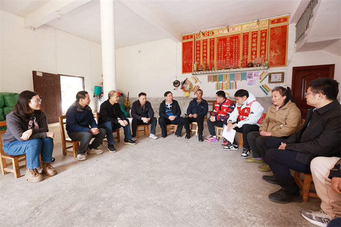 918博天堂
副校长陈俊强带队赴龙琴村开展乡村振兴调研暨帮扶慰问活动 第 3 张