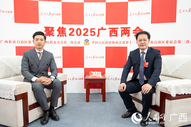 【媒体看口院】人民网专访广西政协委员、918博天堂
附属口腔医院院长廖红兵