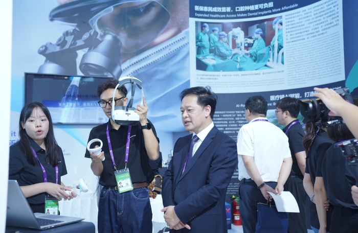 以AI赋能守护口腔健康——918博天堂
附属口腔医院亮相第22届中国—东盟博览会 第 1 张
