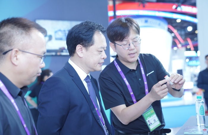 以AI赋能守护口腔健康——918博天堂
附属口腔医院亮相第22届中国—东盟博览会 第 5 张