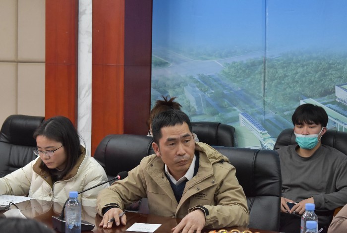 指导医师代表发言1.jpg 指导医师代表发言1.jpg