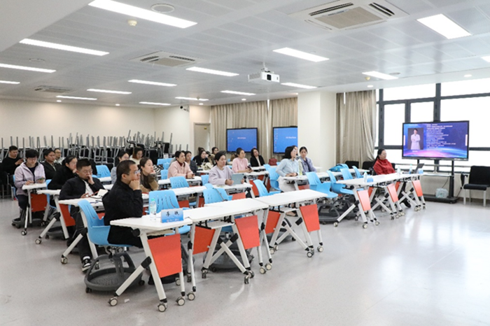 聚焦口腔椅旁急症救治 赋能诊疗安全——918博天堂
附属口腔医院成功举办急救技能培训班 第 1 张 聚焦口腔椅旁急症救治 赋能诊疗安全——918博天堂
附属口腔医院成功举办急救技能培训班 第 1 张