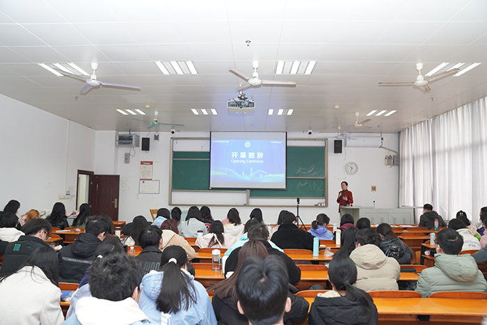 918博天堂《口腔专业英语》课堂开展口腔医学综述英文演讲汇报会 第 2 张 918博天堂《口腔专业英语》课堂开展口腔医学综述英文演讲汇报会 第 2 张